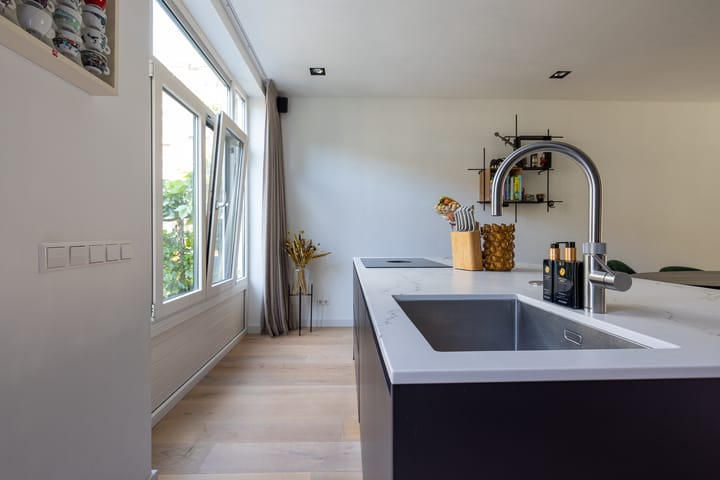 Photo 12 of Willem Buytewechstraat 77-A