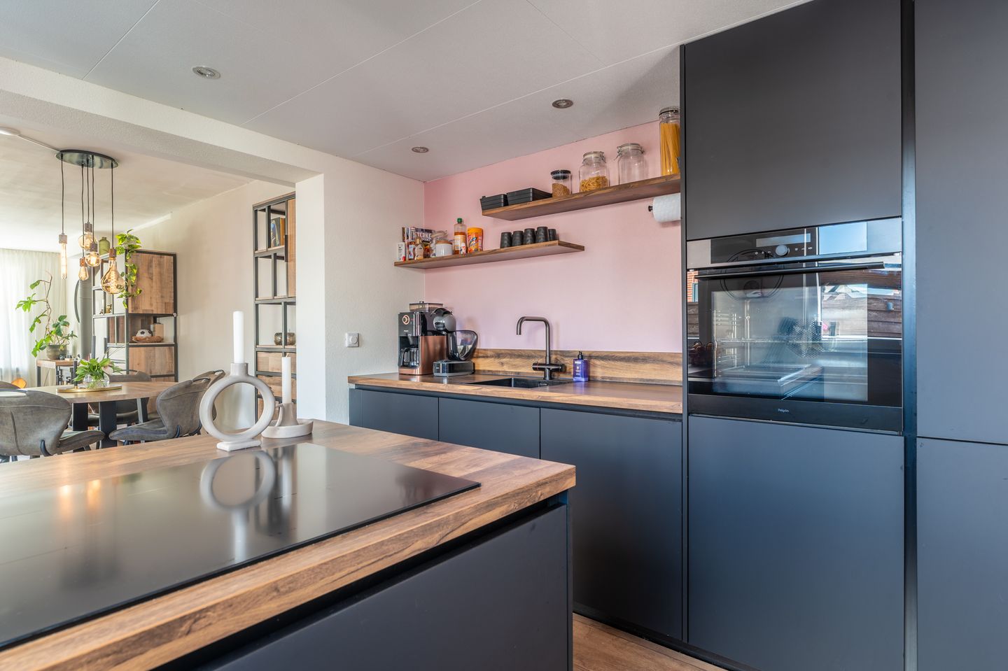 Foto 34 van Wettersteinstraat 8