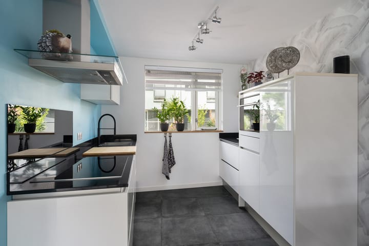 Photo 2 of Bilderdijkstraat 6