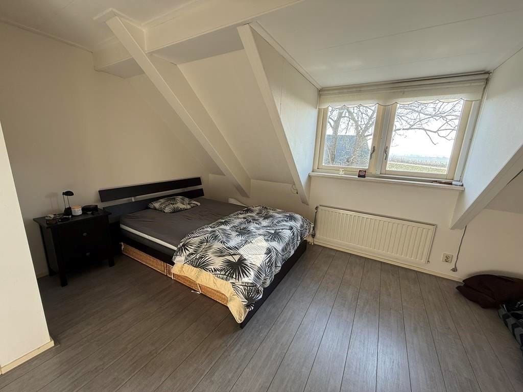 Photo 17 of Waver 3-B