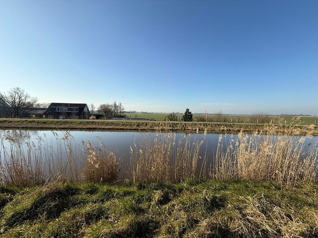 Photo 29 of Waver 3-B