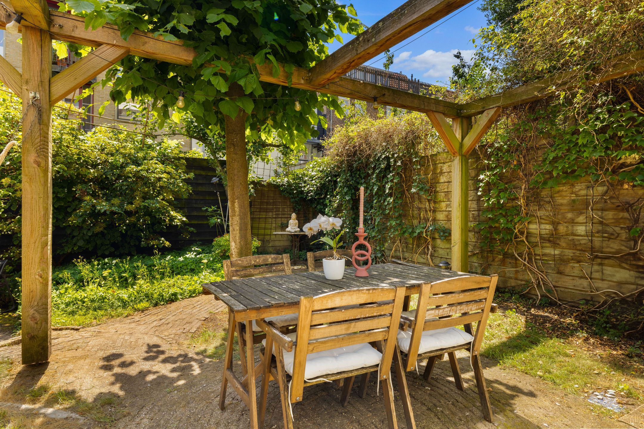 Photo 18 of Anjeliersstraat 31-A