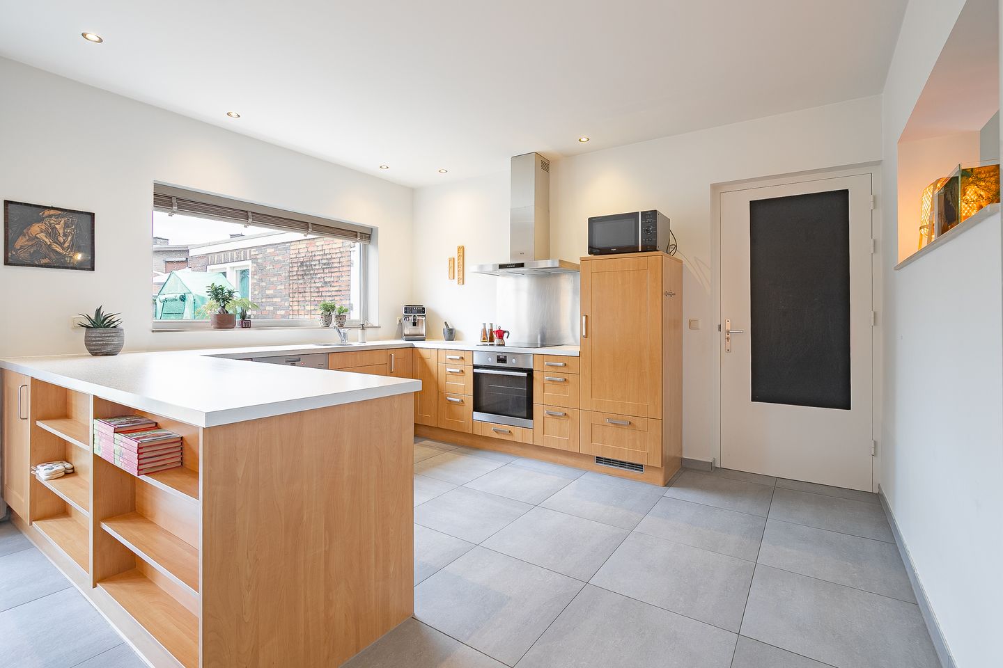 Foto 10 van Burg. Smeetsstraat 28