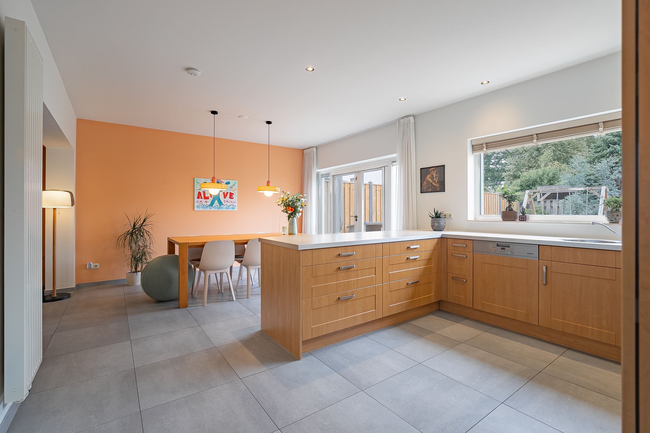 Foto 3 van Burg. Smeetsstraat 28