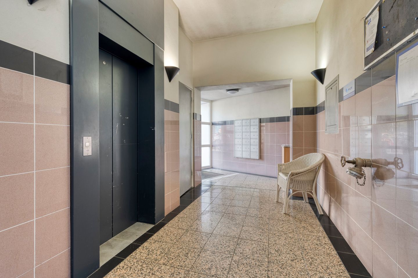 Foto 4 van Antwerpenstraat 584-B