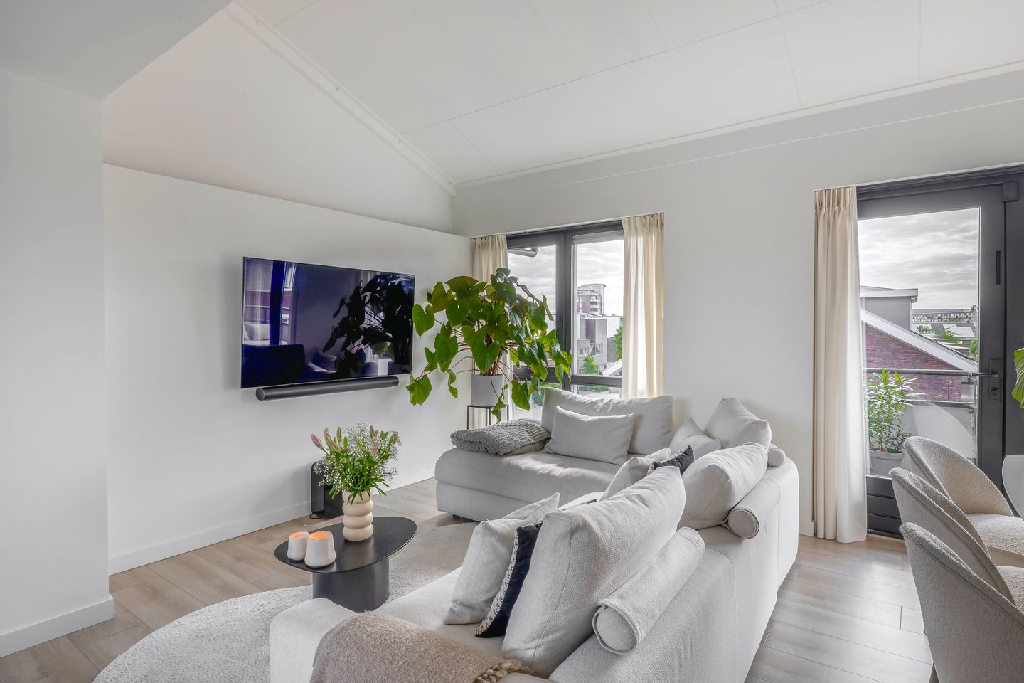 Foto 10 van 2e Octaviolaan 18