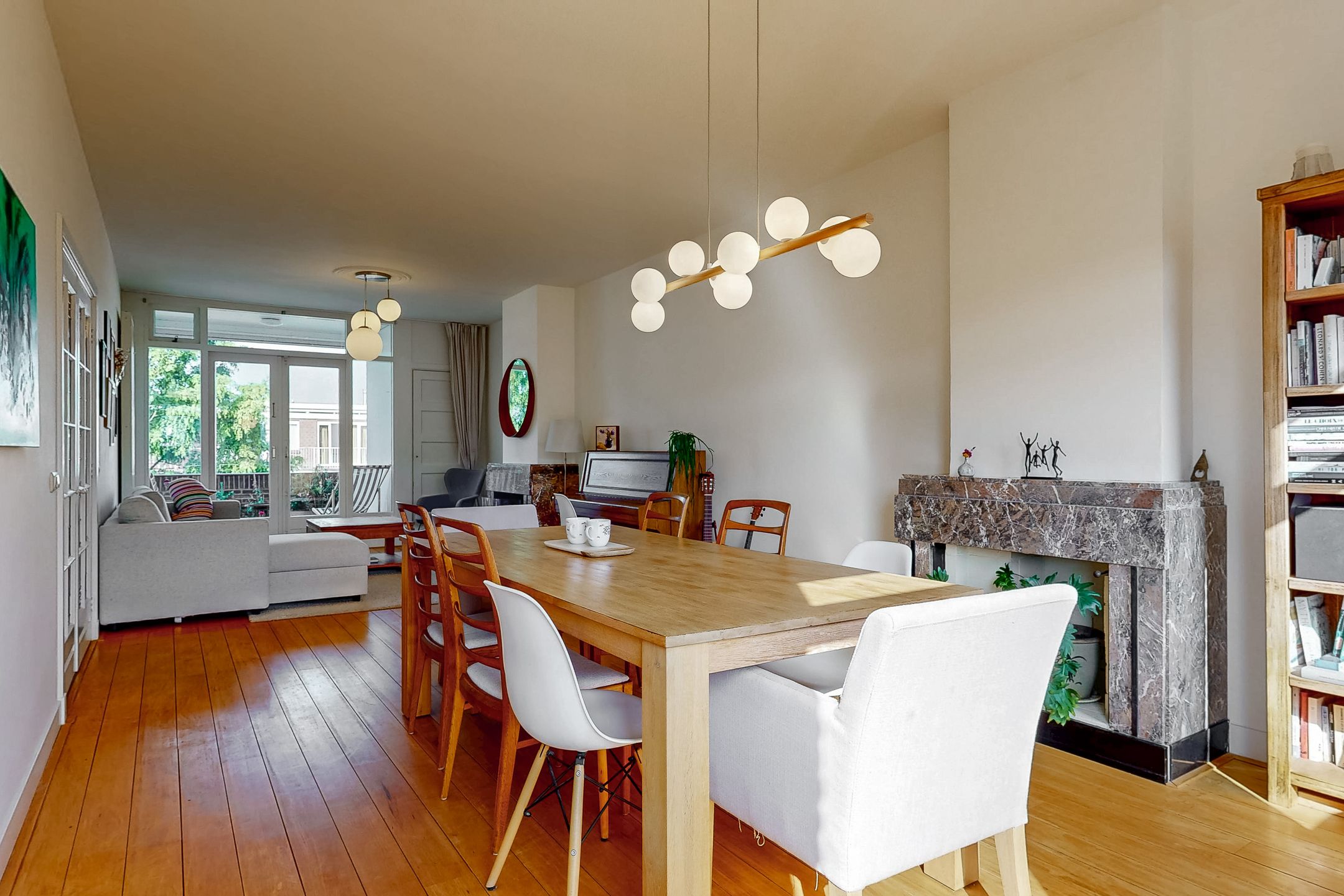 Photo 18 of De Bruynestraat 42