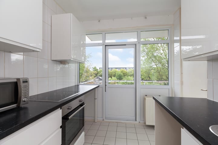 Foto 13 van Van der Helmstraat 394