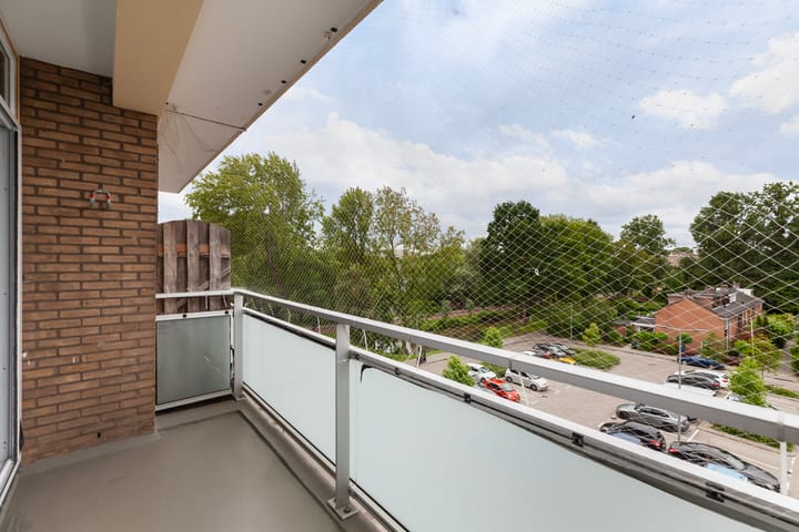 Foto 25 van Van der Helmstraat 394