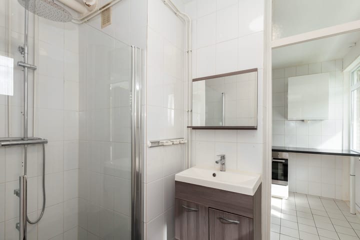 Foto 21 van Van der Helmstraat 394