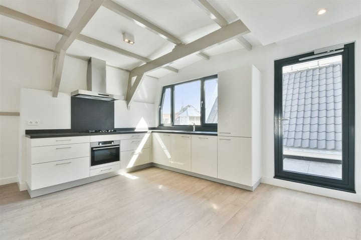 Foto 8 van Reguliersbreestraat 30-C