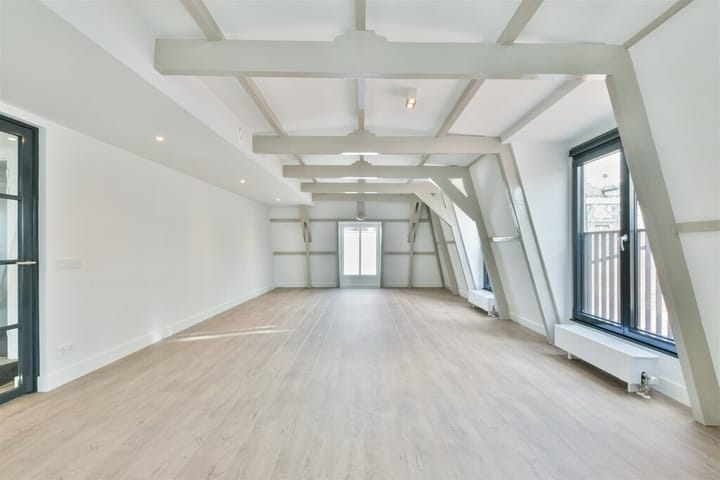 Foto 11 van Reguliersbreestraat 30-C