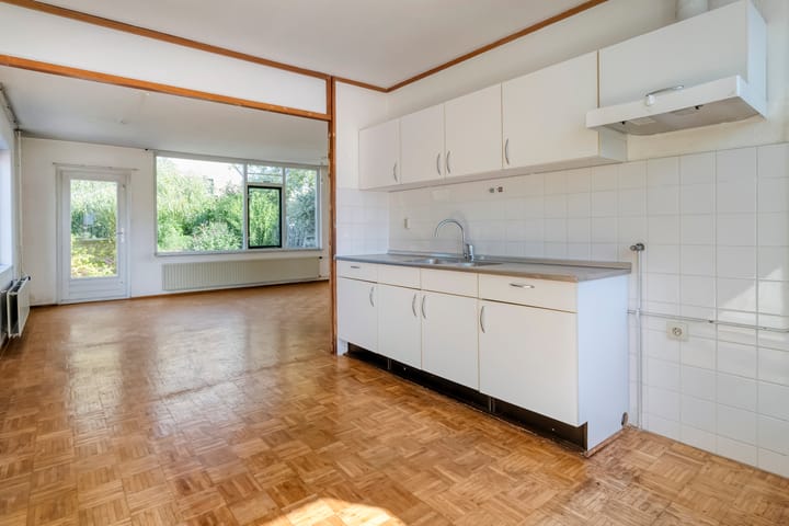 Photo 9 of Piersonware 1