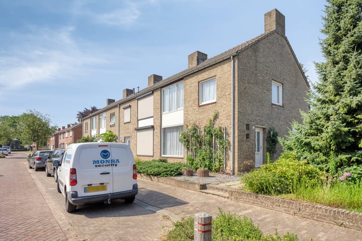 Foto 4 van Maasbrachterweg 10