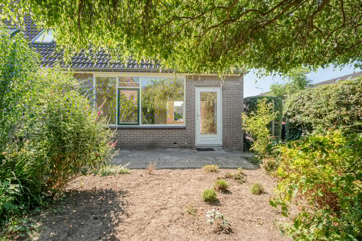 Photo 27 of Piersonware 1