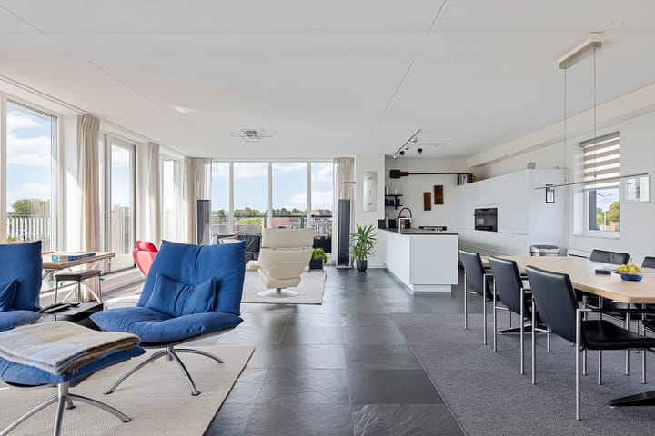 Photo 11 of Leeuwarderweg 1-301