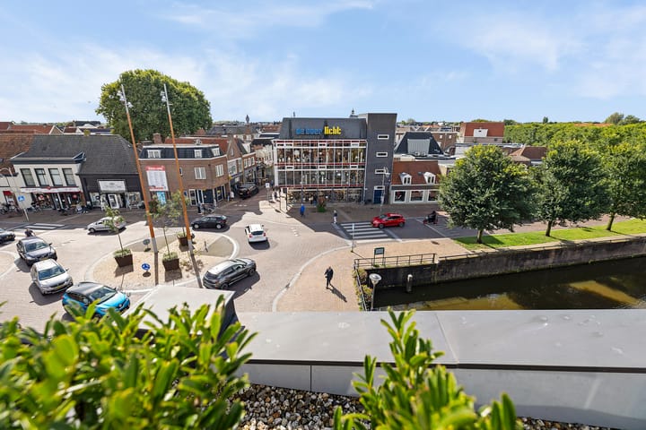 Photo 34 of Leeuwarderweg 1-301