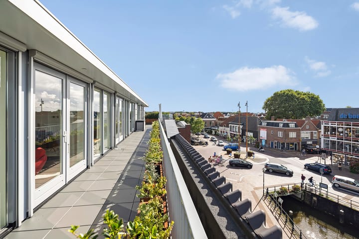 Photo 36 of Leeuwarderweg 1-301