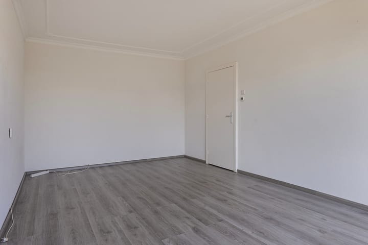 Photo 6 of Hilledijk 93-D