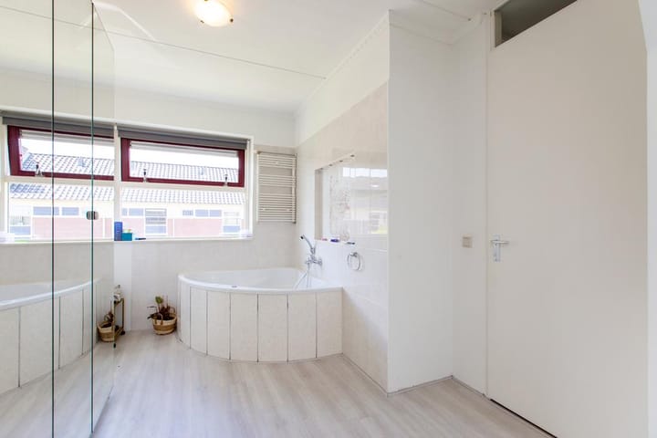 Foto 18 van Olle Kapoenstraat 38