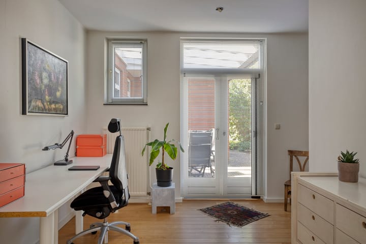 Foto 8 van Charles Ruysstraat 45