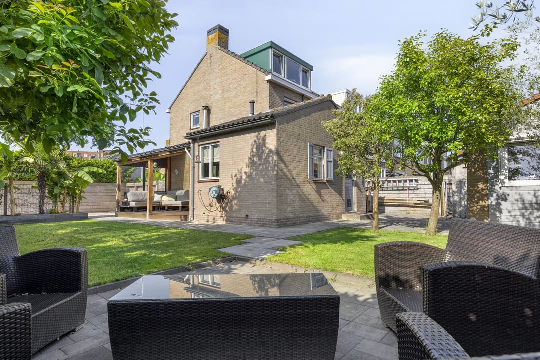 Foto 1 van Adama van Scheltemastraat 13