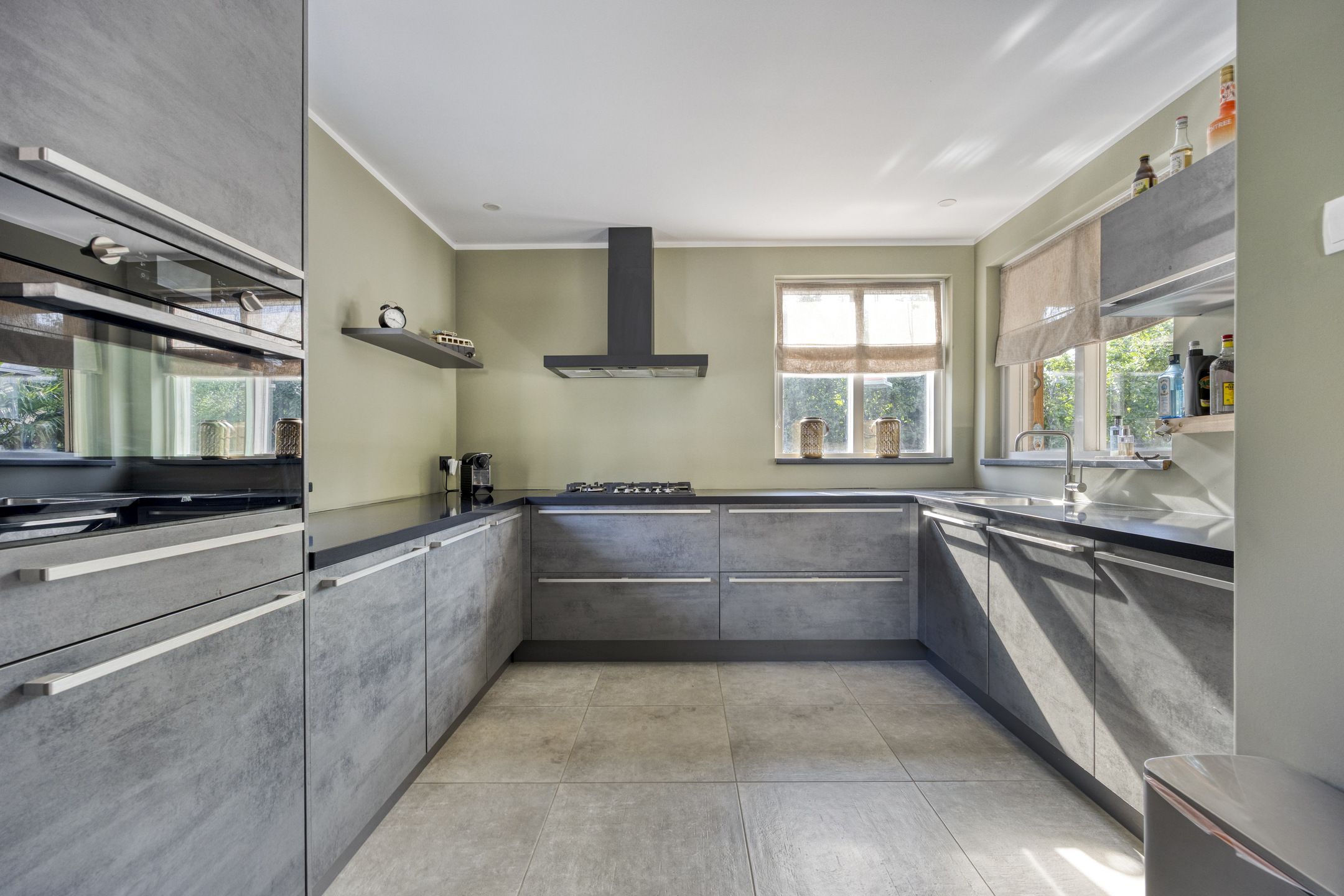 Foto 3 van Adama van Scheltemastraat 13