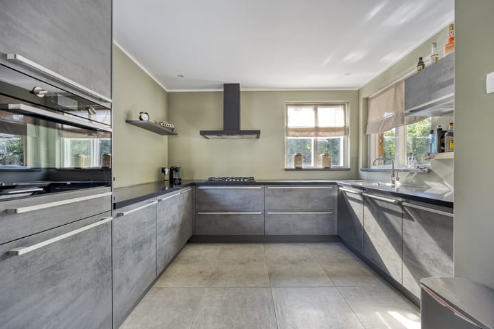 Foto 3 van Adama van Scheltemastraat 13