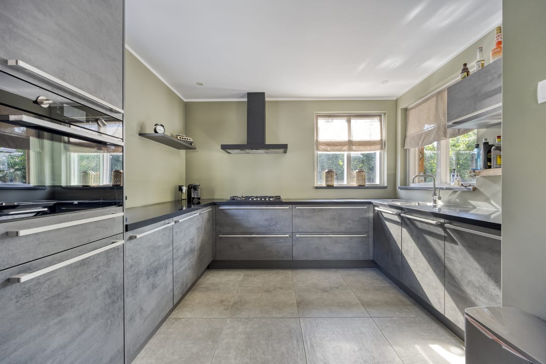 Foto 13 van Adama van Scheltemastraat 13