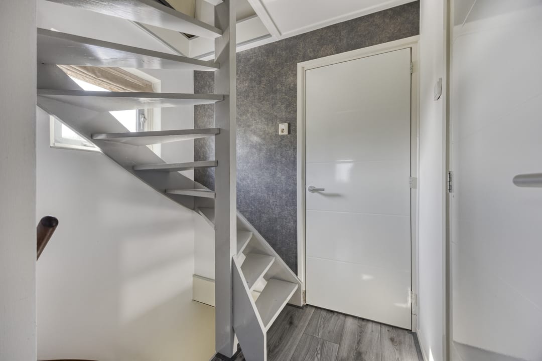 Foto 17 van Adama van Scheltemastraat 13