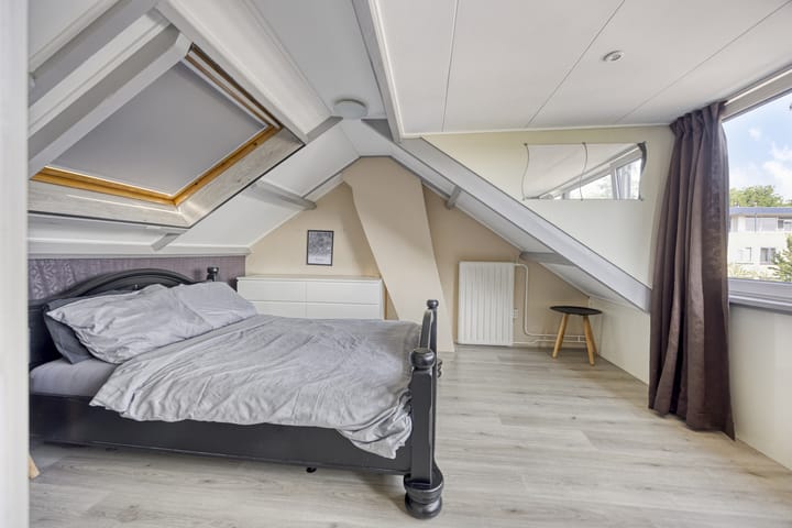 Foto 28 van Adama van Scheltemastraat 13