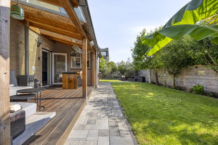 Foto 34 van Adama van Scheltemastraat 13