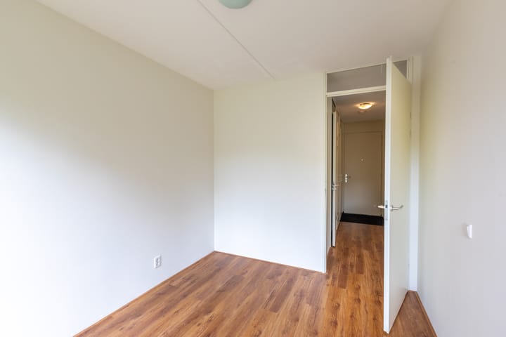 Photo 6 of Charlotte de Bourbonstraat 11