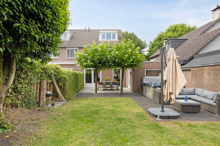 Foto 25 van Ereprijslaan 1