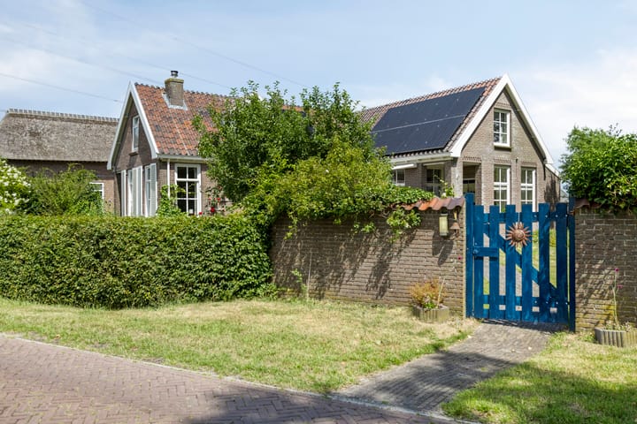 Foto 1 van Bloemberg 24