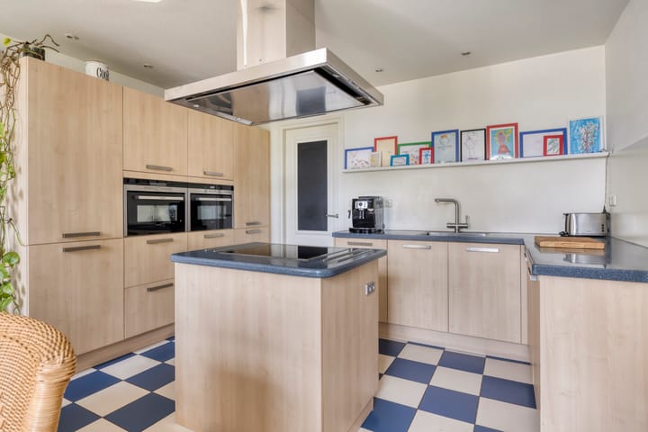 Foto 4 van Bloemberg 24