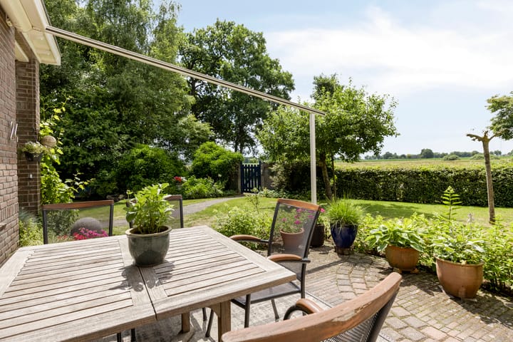 Foto 47 van Bloemberg 24