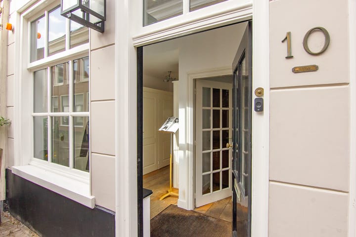 Photo 8 of Tuchthuisstraat 10