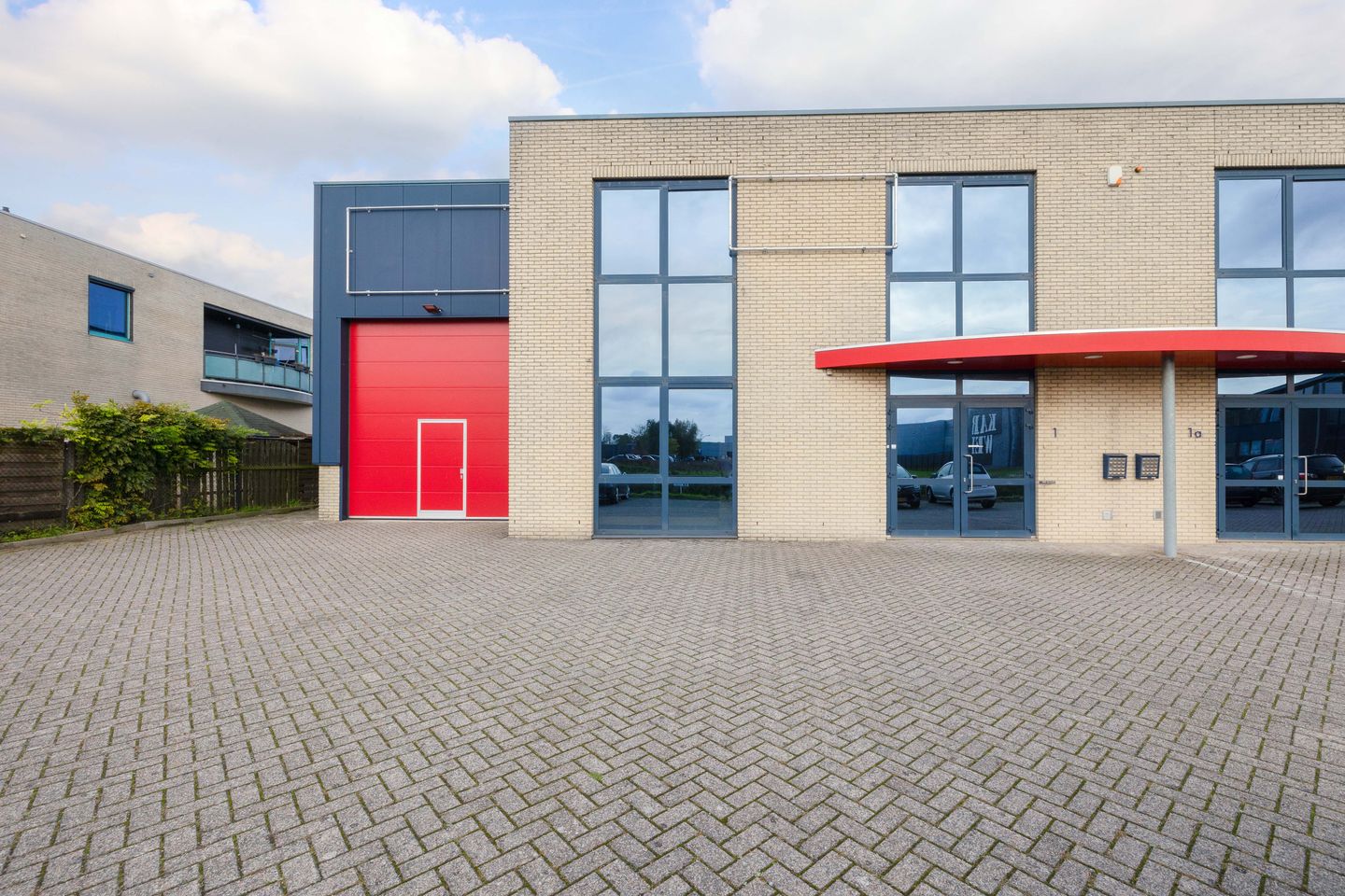 View photo 1 of Nijverheidsweg 1