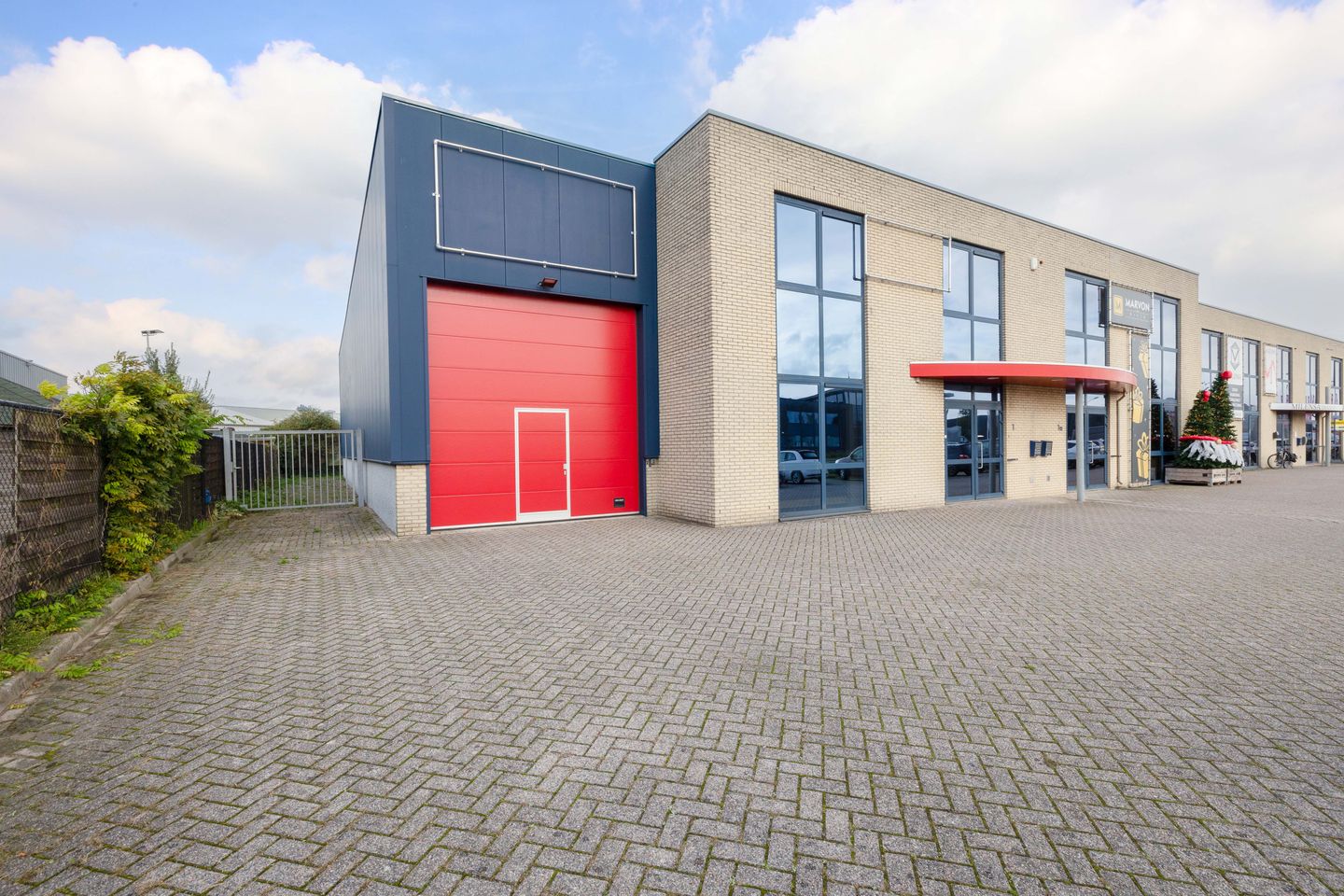 View photo 3 of Nijverheidsweg 1