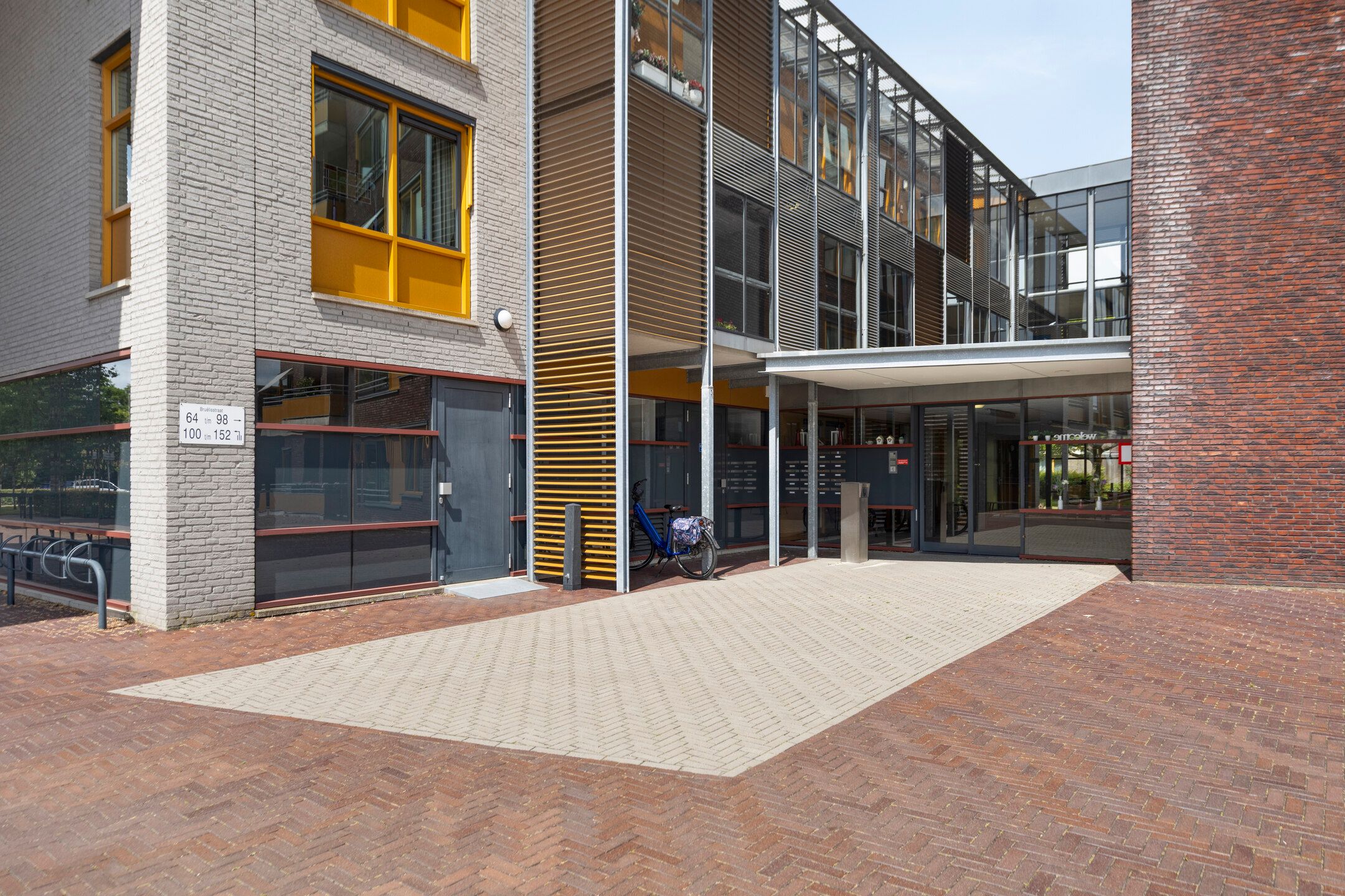 Photo 24 of Bruëlisstraat 82