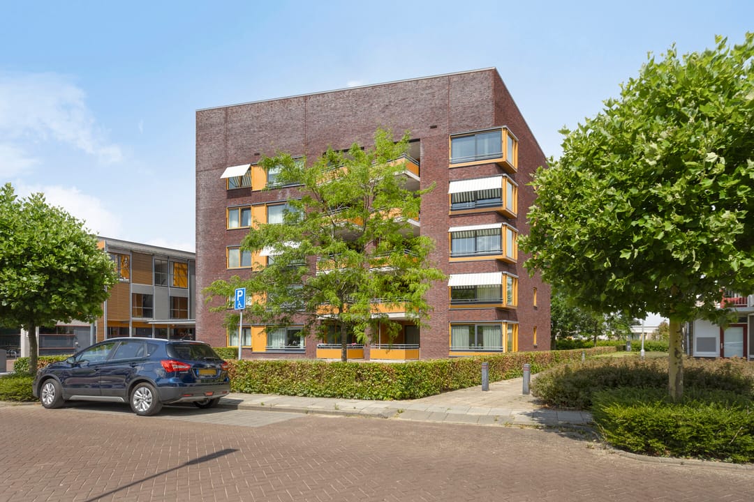 Photo 28 of Bruëlisstraat 82