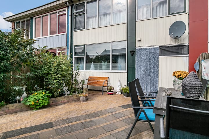 Foto 23 van Claude Fonteijnestraat 36