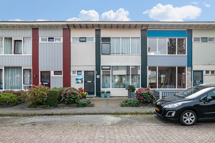 Foto 28 van Claude Fonteijnestraat 36