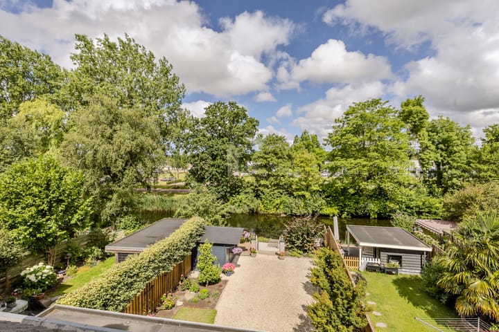 Foto 30 van van Mieroplaan 47