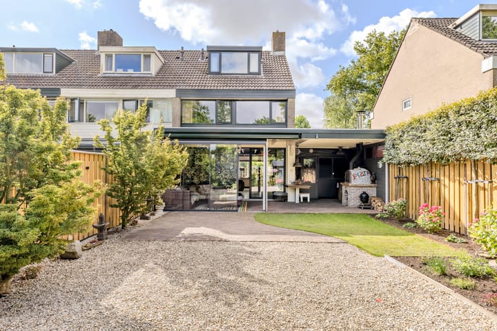 Foto 32 van van Mieroplaan 47