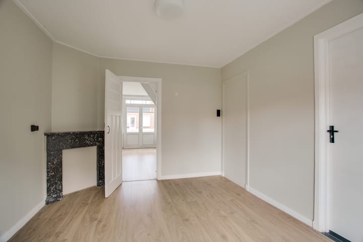 Foto 16 van Hugo de Vriesstraat 1-A