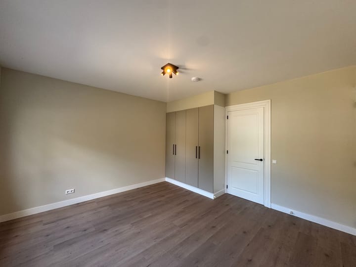 Photo 12 of Stationsweg 103-B