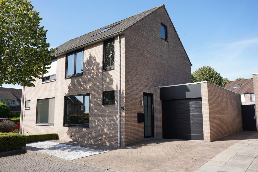 Photo 1 of Zuidpoortstraat 18