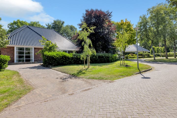 Photo 3 of Adolph van Ansenlaan 10